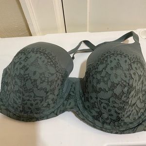 Victorias Secret 36DDD bra